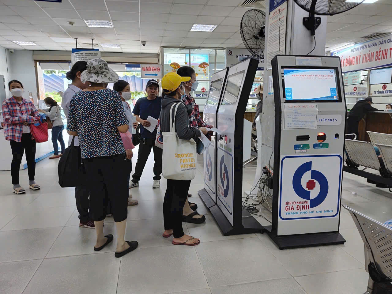 hệ thống lấy số phân bổ khách tự động